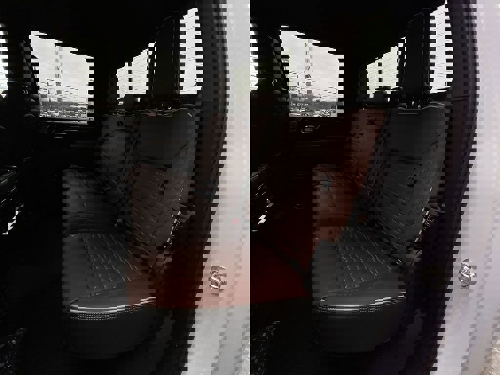 Certified 2025 GMC Sierra 2500 Denali Ultimate image 25