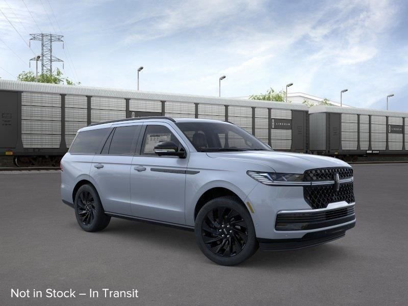 New 2026 Lincoln Navigator Reserve image 7