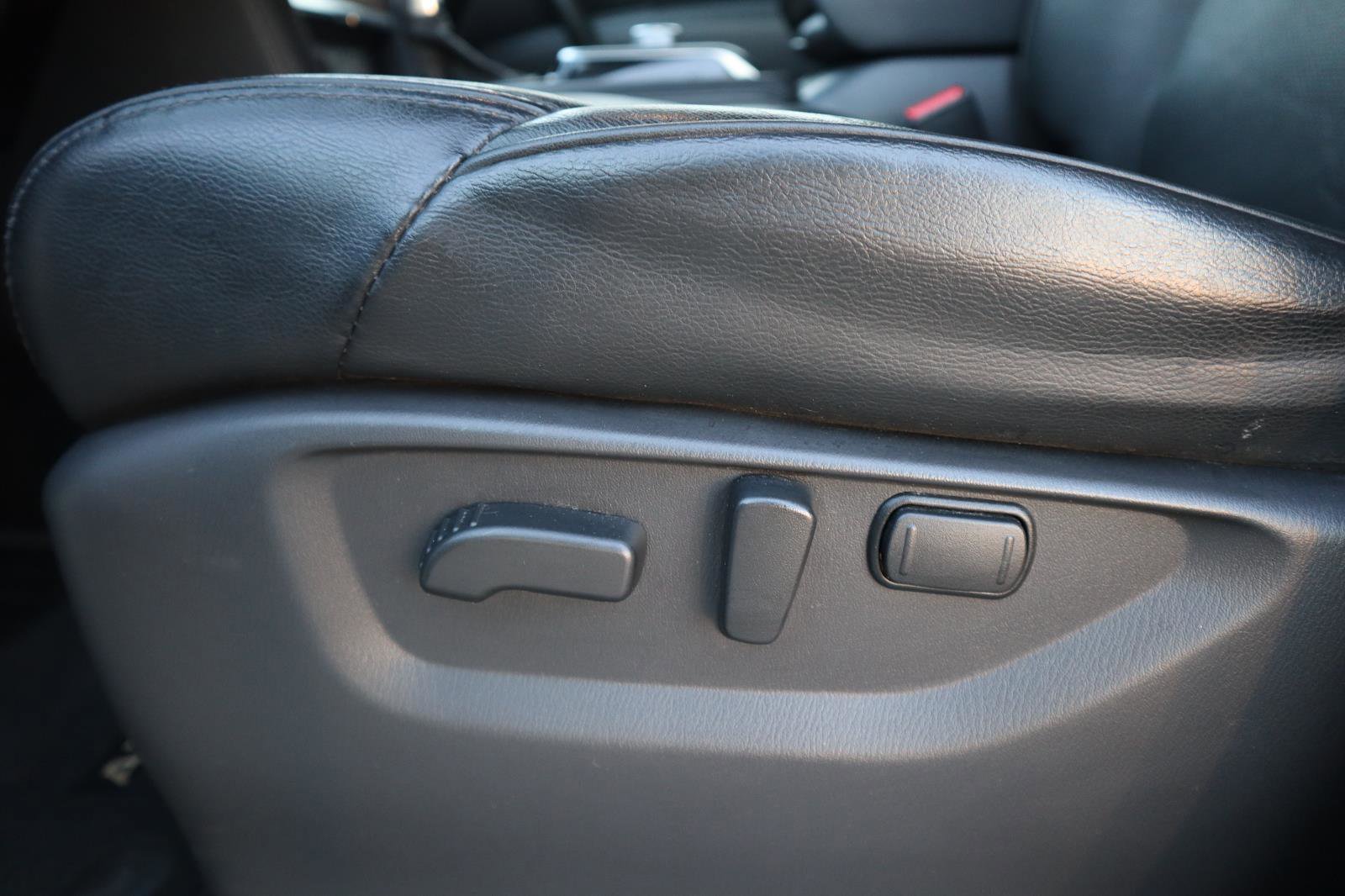 Used 2022 Nissan Armada SL image 19