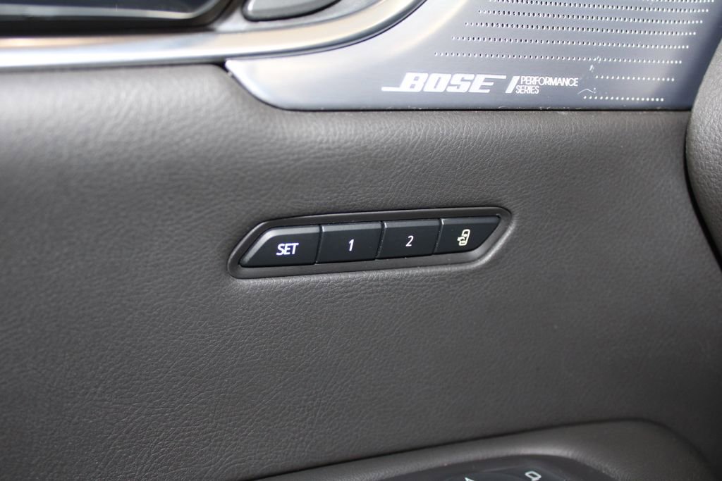 Used 2024 Cadillac XT6 Premium Luxury image 46