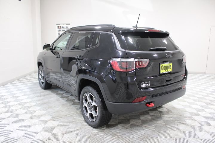 Used 2022 Jeep Compass Trailhawk w/ Trailhawk Convenience Group image 8