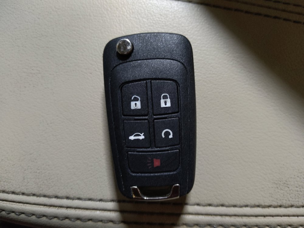 Used 2016 Buick Verano Leather w/ Driver Confidence Package FWD image 32