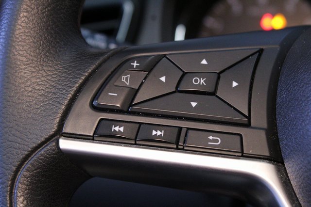 Used 2020 Nissan Rogue SV image 22