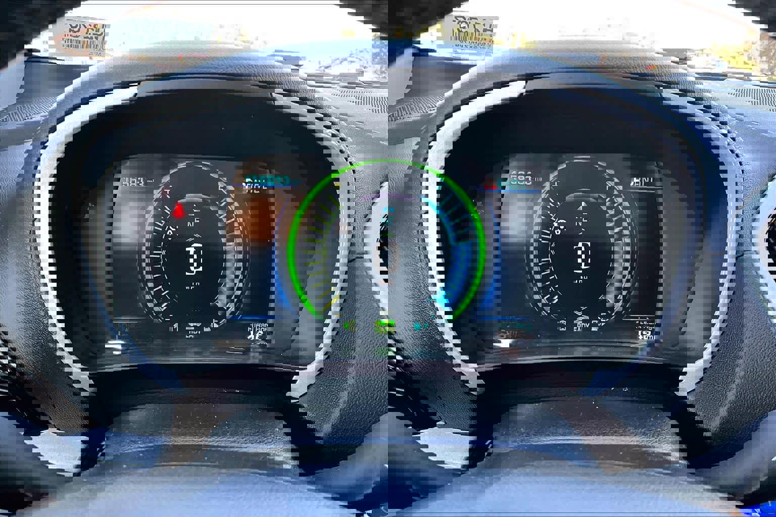 Used 2017 Chevrolet Volt LT w/ Comfort Package image 25