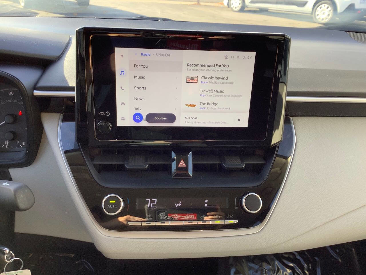 Used 2024 Toyota Corolla LE image 31