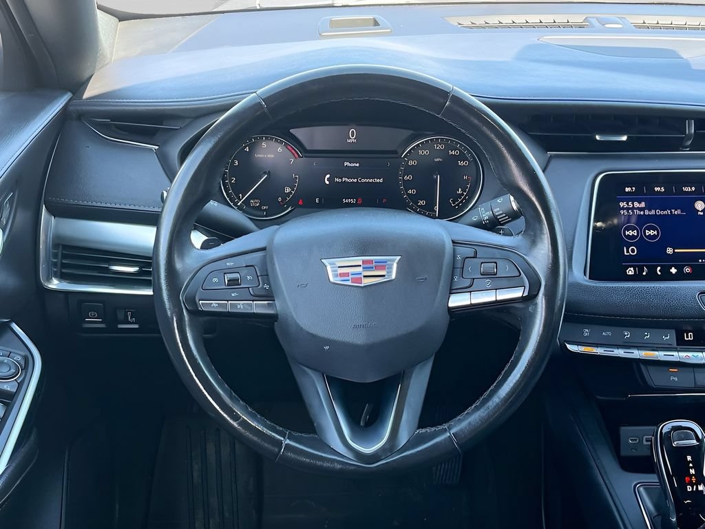 Used 2022 Cadillac XT4 Premium Luxury w/ Safety Alert Package FWD image 11