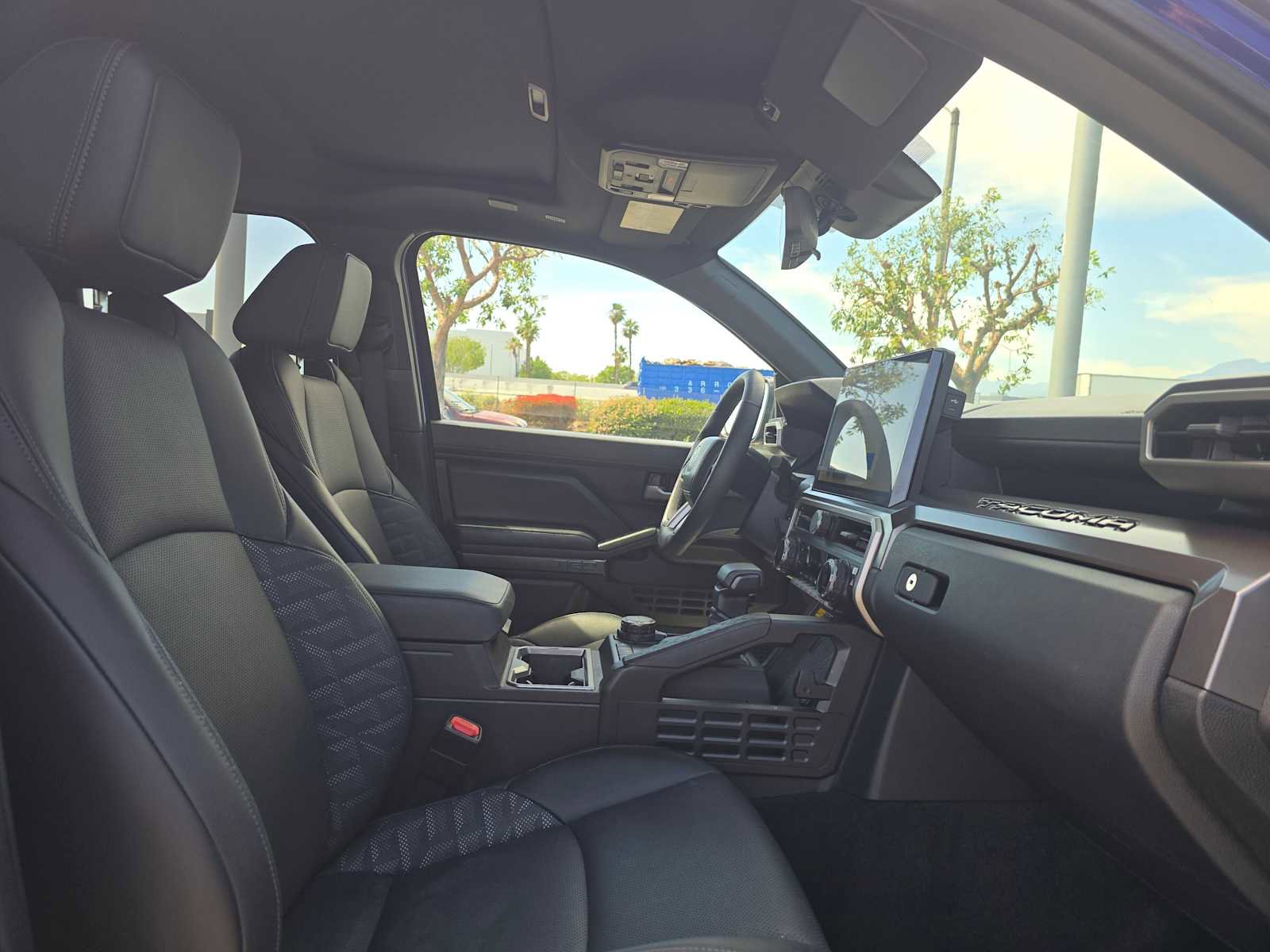 Certified 2025 Toyota Tacoma TRD Sport w/ TRD Sport Premium Package AWD/4WD image 11