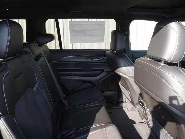 New 2025 Jeep Grand Cherokee L Altitude image 26