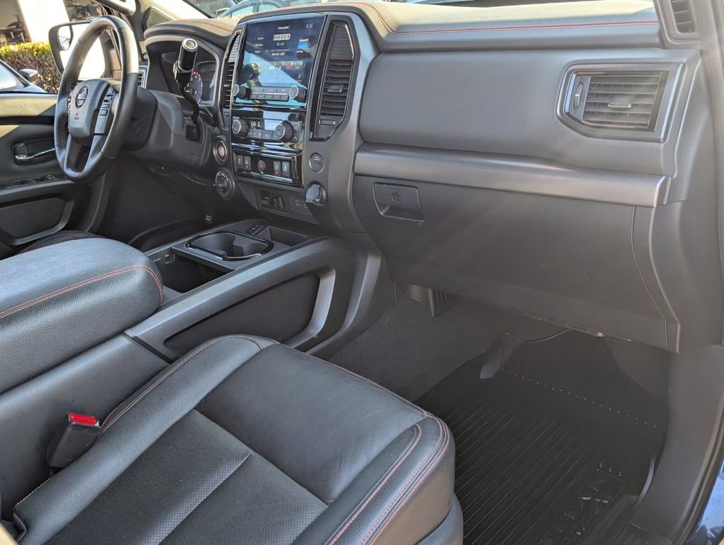 Used 2024 Nissan Titan PRO-4X w/ Pro-4x Convenience Package image 17