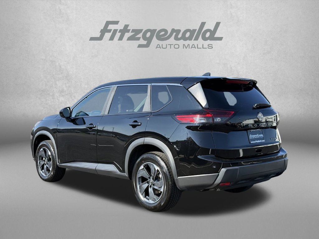 Used 2024 Nissan Rogue SV AWD/4WD image 8
