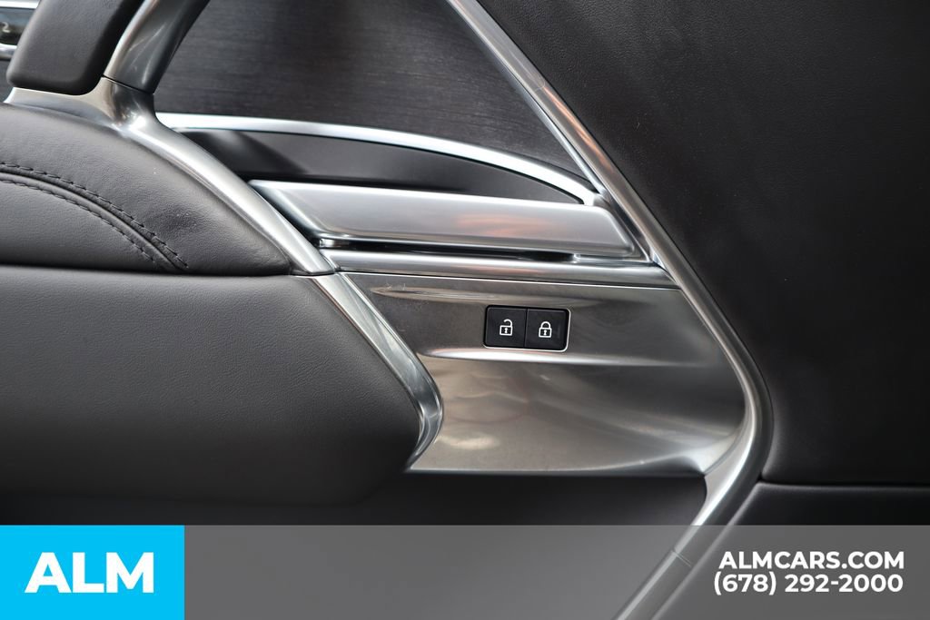 Used 2025 Land Rover Range Rover Long Wheelbase SE image 15