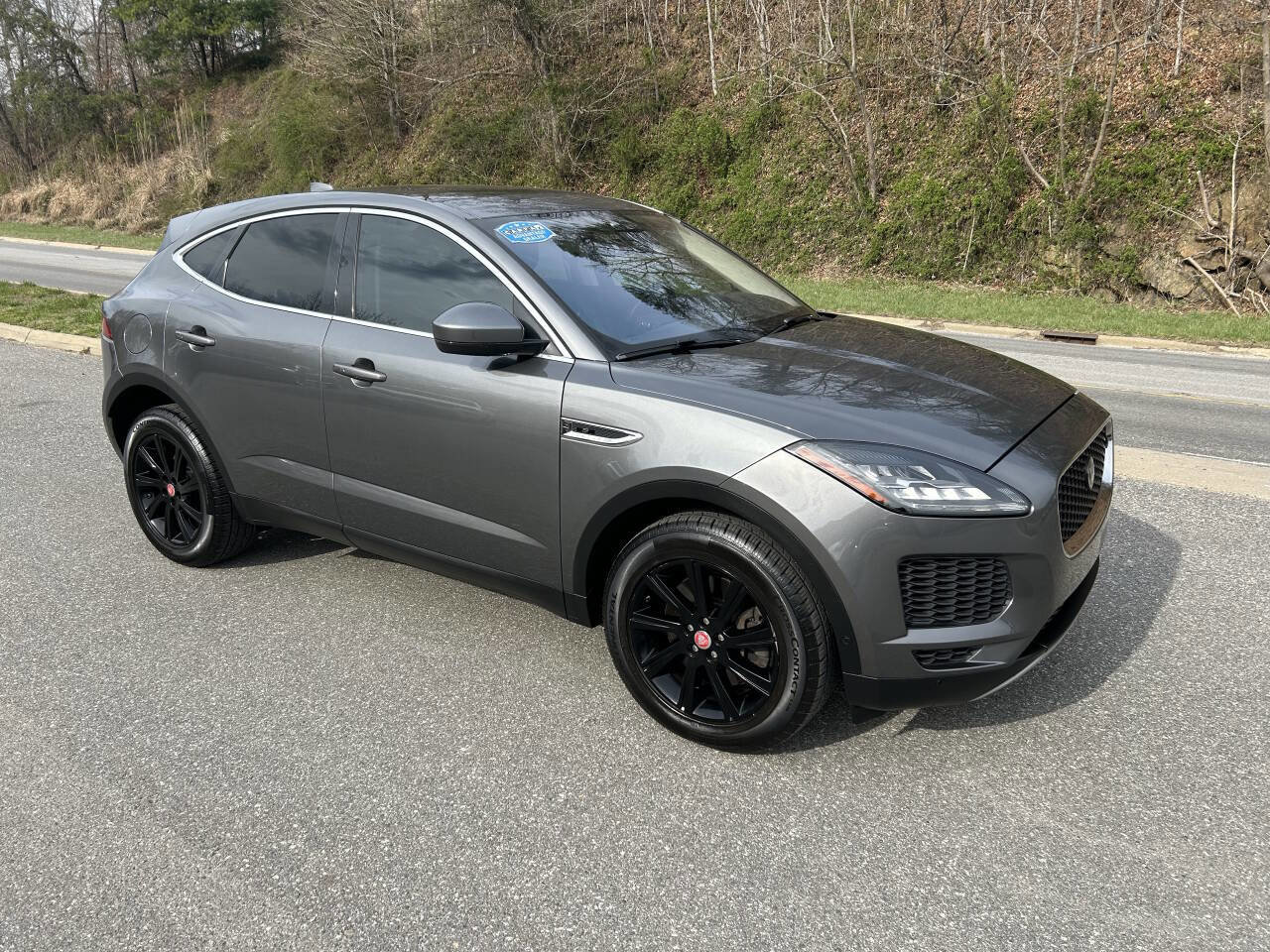 Used 2018 Jaguar E-PACE S image 10