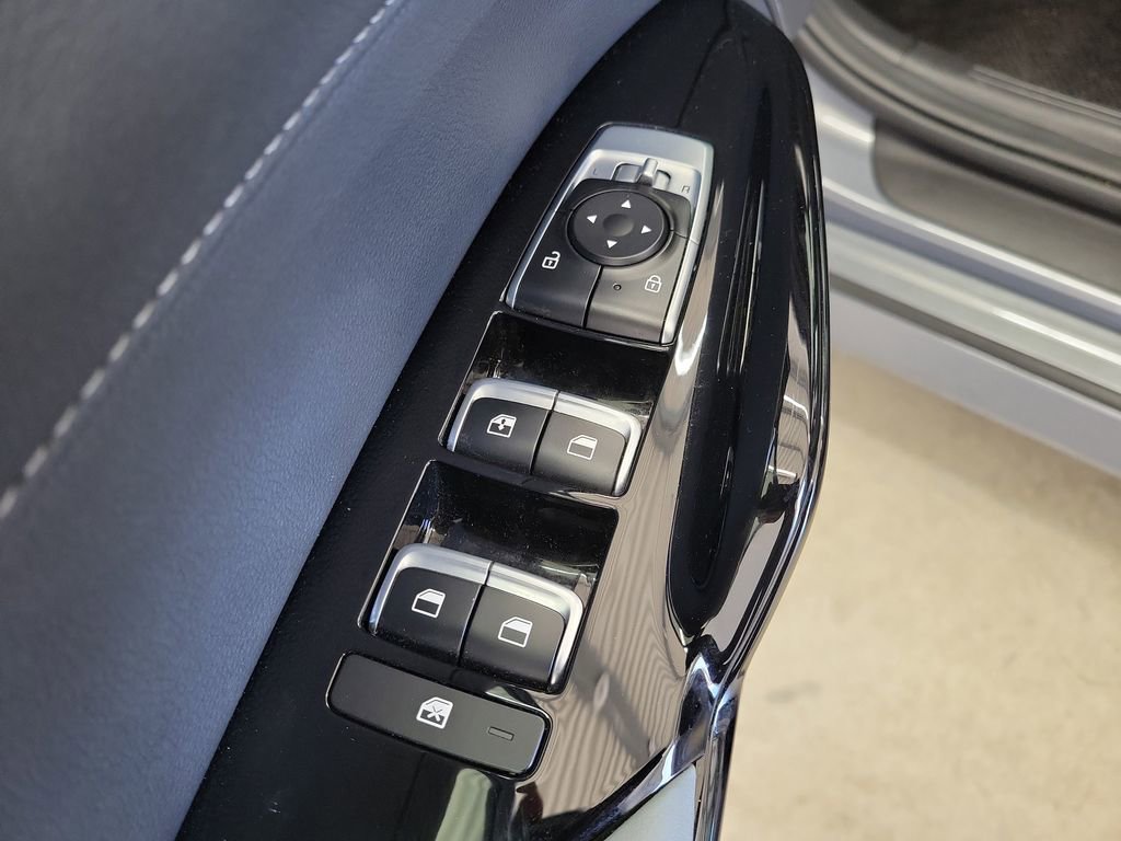 Used 2023 Kia K5 EX image 21