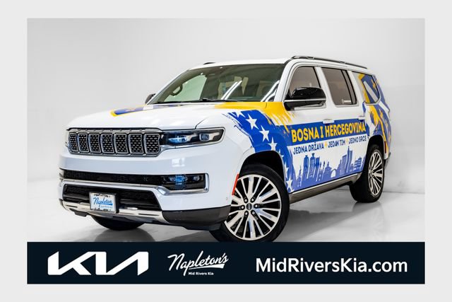 Used 2023 Jeep Grand Wagoneer Series III AWD/4WD image 1