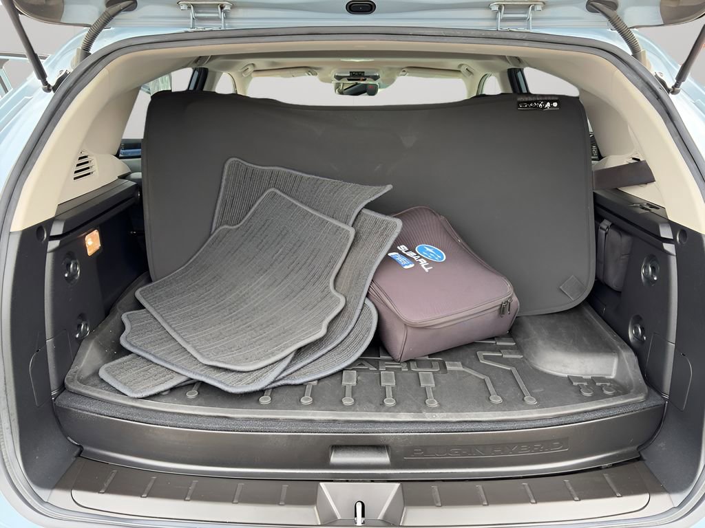 Used 2021 Subaru Crosstrek Hybrid w/ Moonroof Package w/Navigation image 15