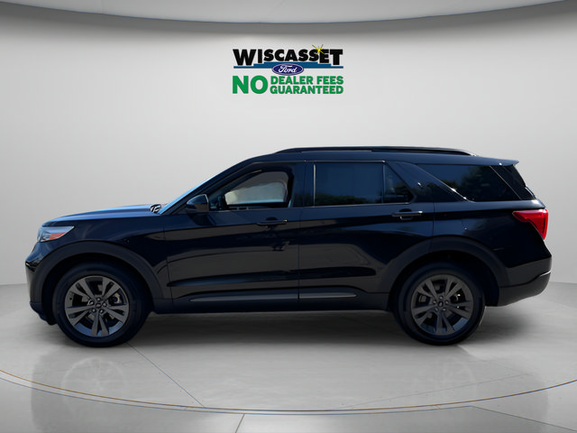 Certified 2023 Ford Explorer XLT w/ Equipment Group 202A AWD/4WD image 2