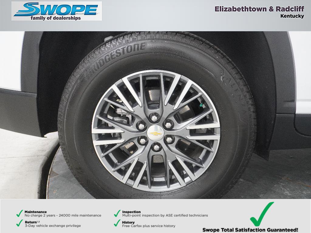 Used 2025 Chevrolet Traverse LT image 30