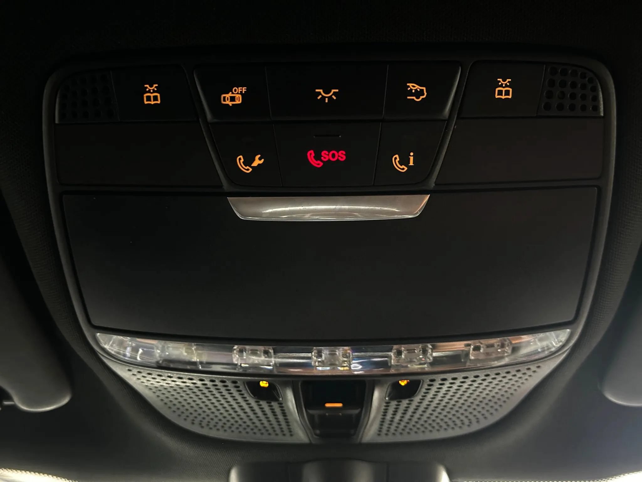Used 2019 Mercedes-Benz GLC 300 4MATIC Coupe image 46