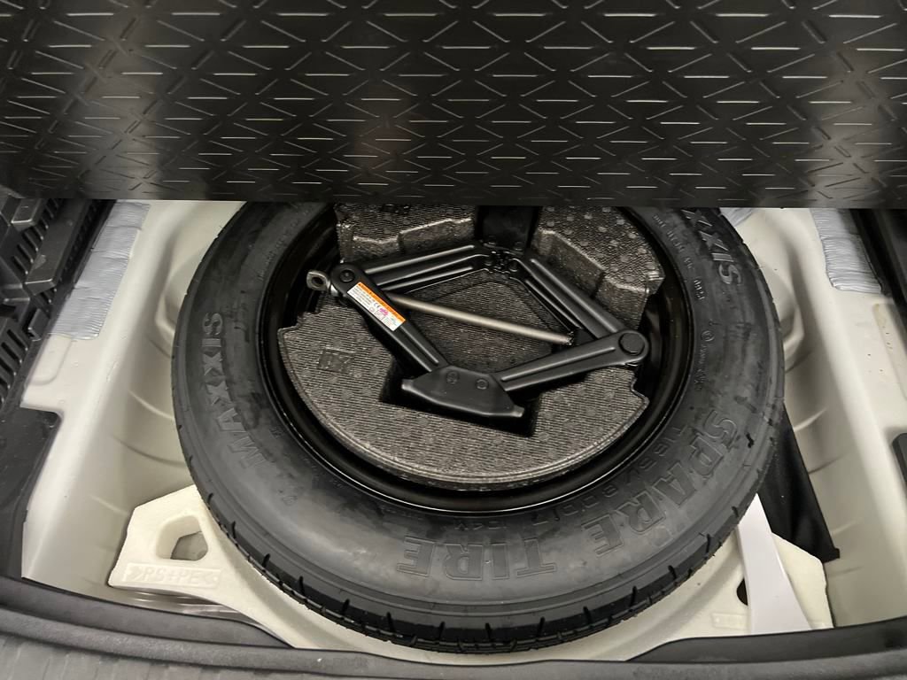 Used 2023 Toyota RAV4 LE image 33