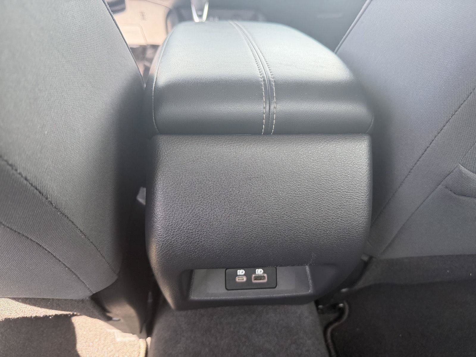 Used 2025 Nissan Altima 2.5 SV FWD image 15