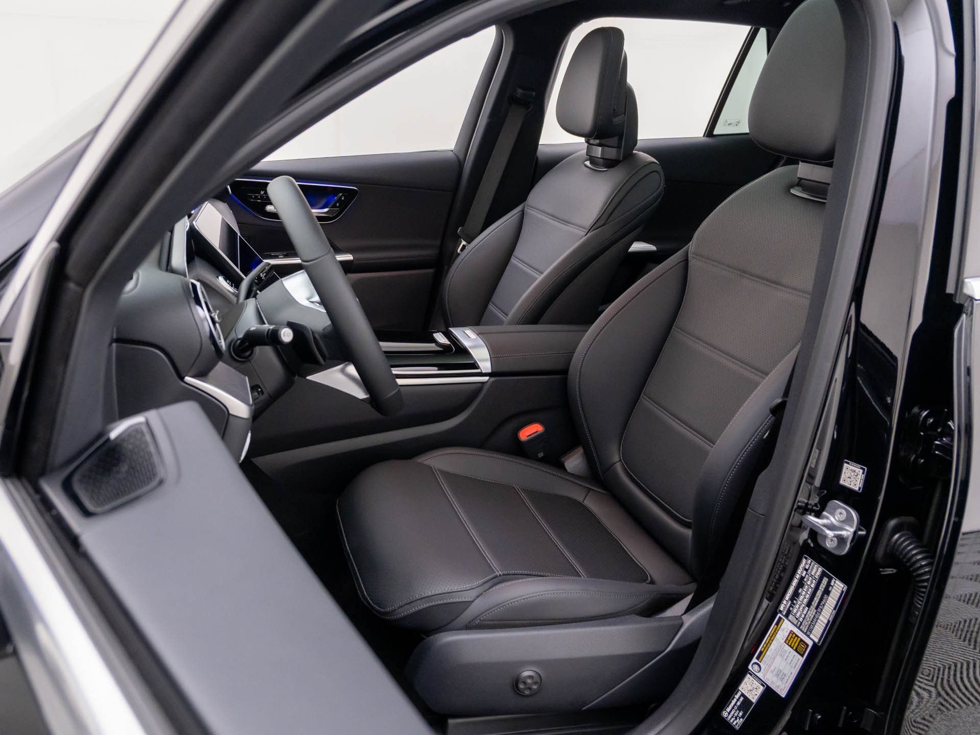 New 2026 Mercedes-Benz GLC 300 4MATIC image 17