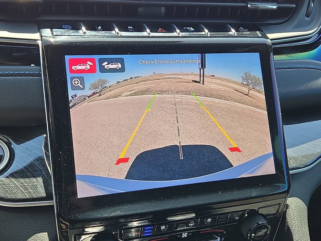 Used 2024 Jeep Grand Cherokee Trailhawk image 31