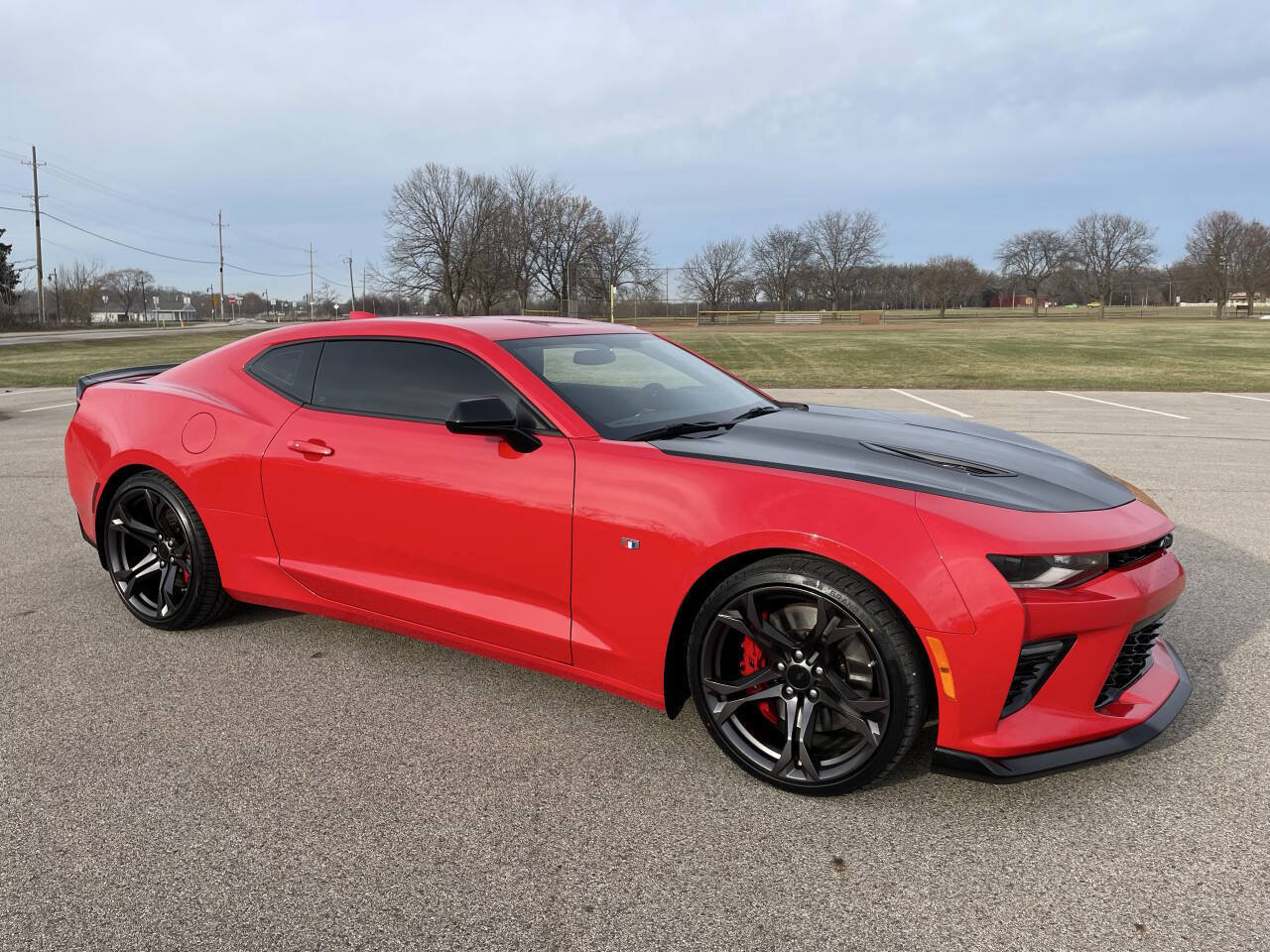 Used 2018 Chevrolet Camaro SS RWD image 2