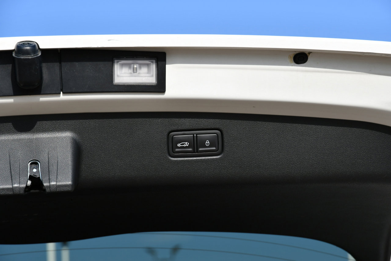 Used 2025 Genesis GV70 2.5T image 8