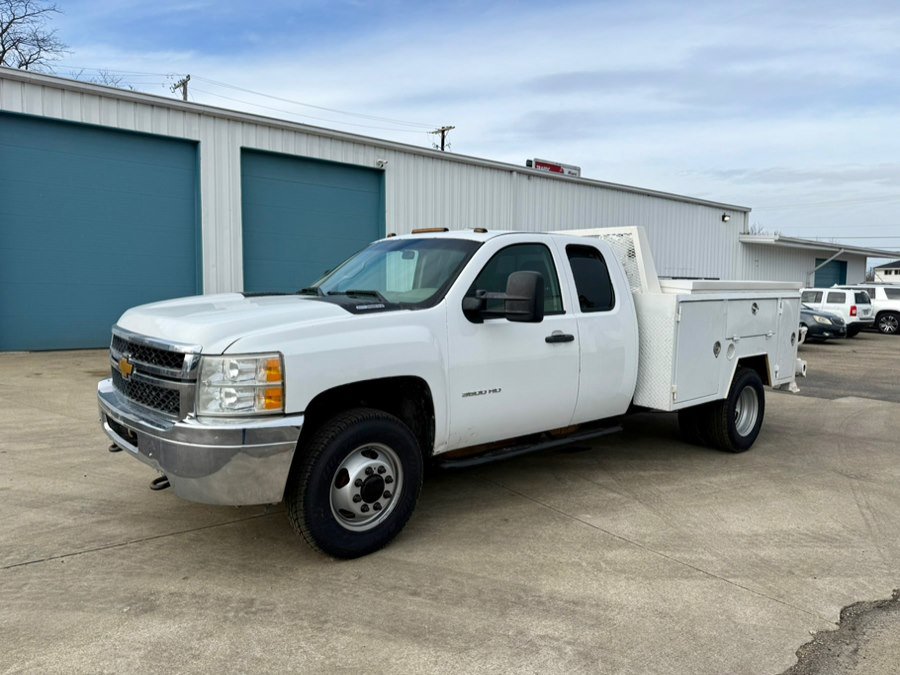 Used 2013 Chevrolet Silverado 3500 W/T image 2