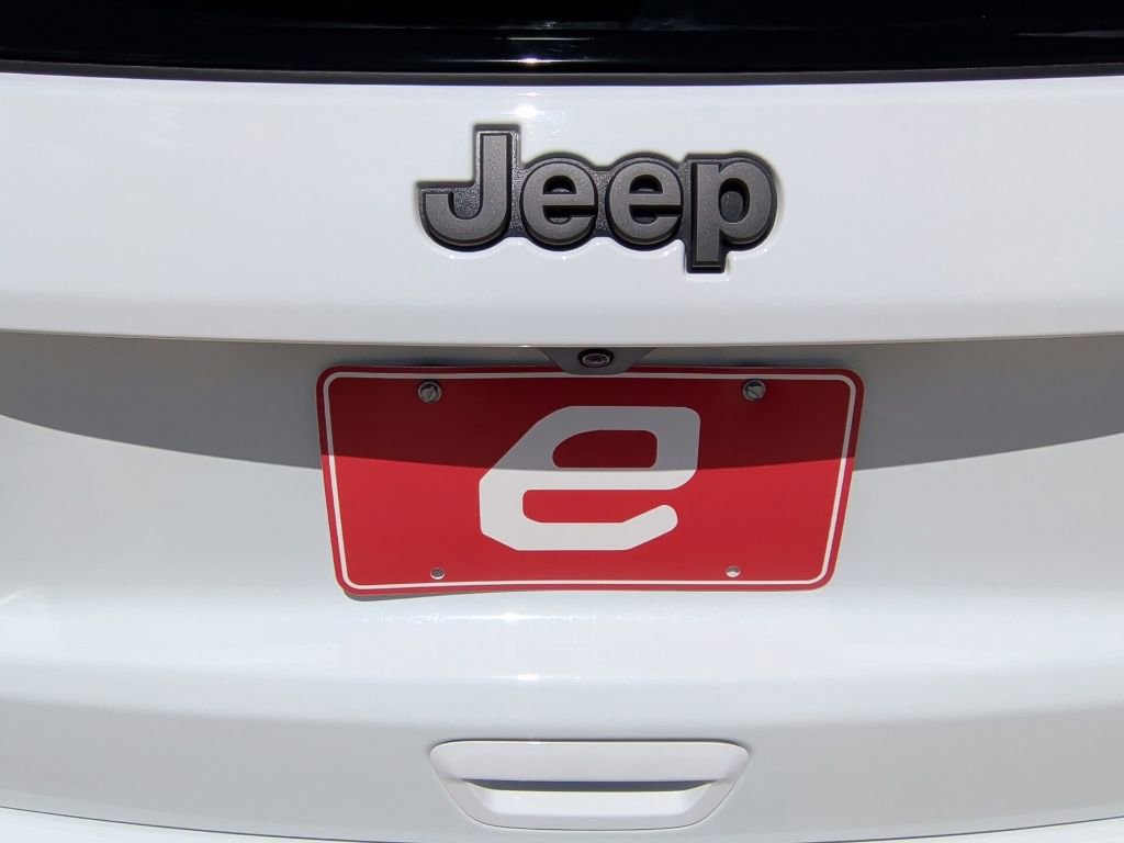 New 2026 Jeep Compass Latitude image 39