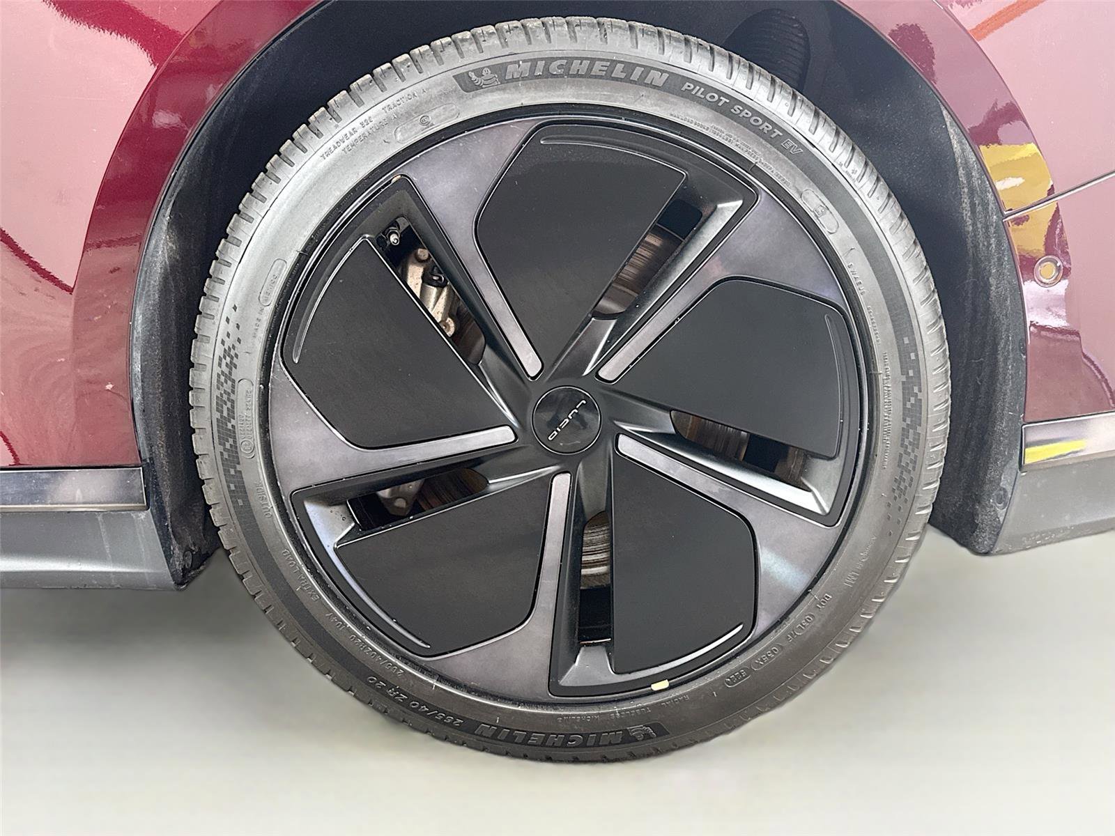 Used 2024 Lucid Air Touring image 14