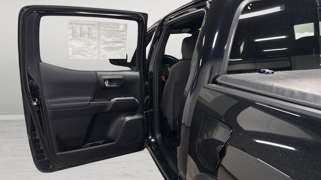 Used 2019 Toyota Tacoma SR5 image 16