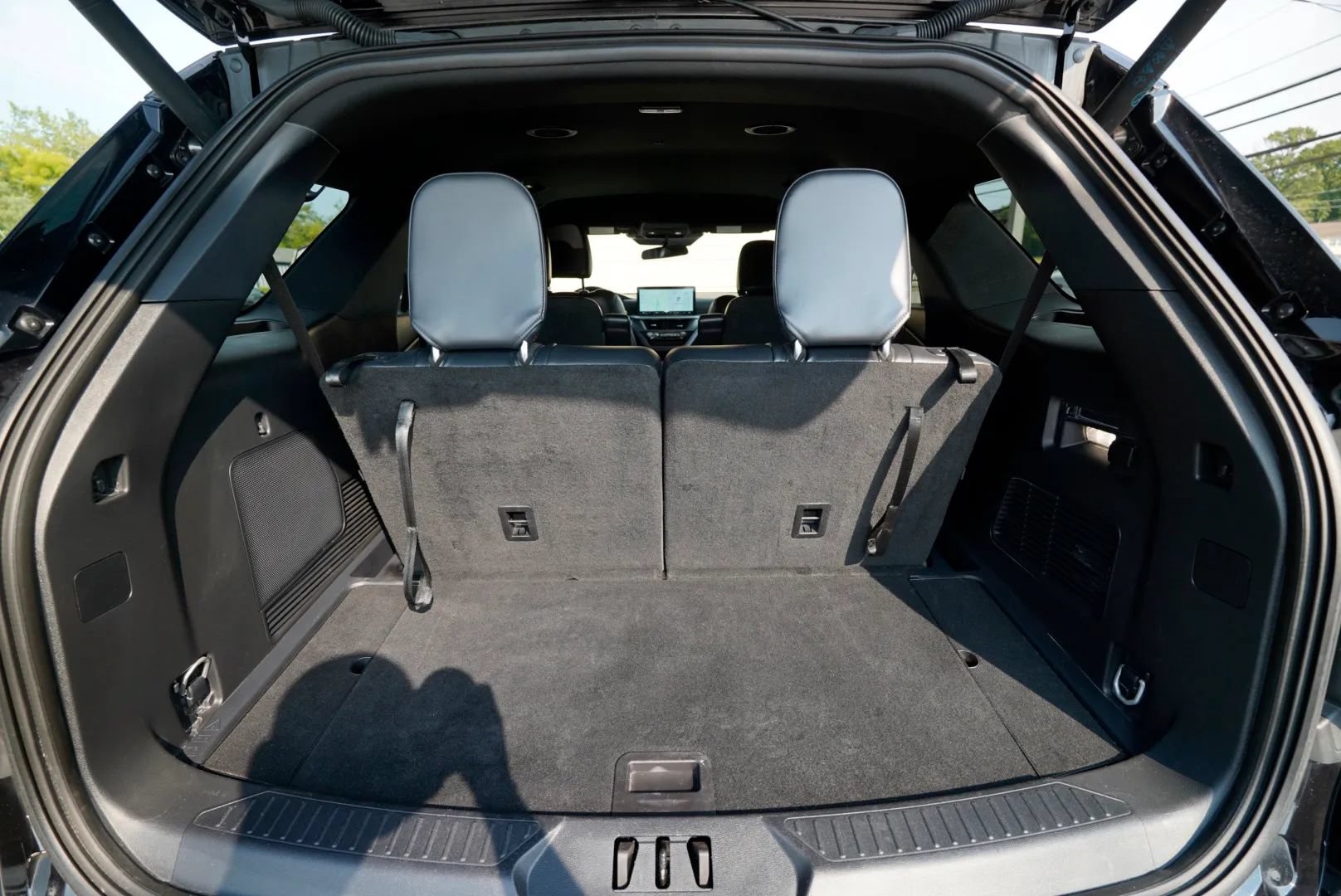 Used 2025 Ford Explorer ST-Line AWD/4WD image 32