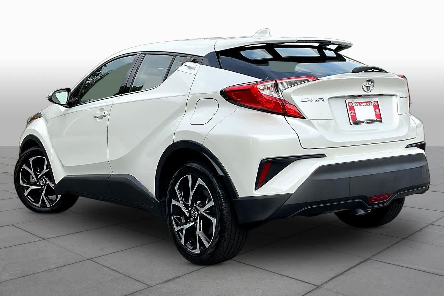 Used 2019 Toyota C-HR Limited FWD image 12