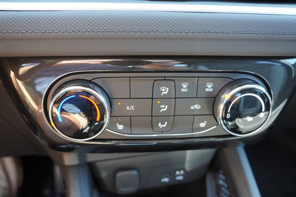 New 2026 Chevrolet TrailBlazer LT w/ Midnight Edition AWD/4WD image 15
