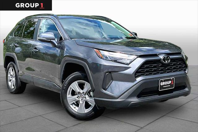 Certified 2025 Toyota RAV4 XLE AWD/4WD image 3