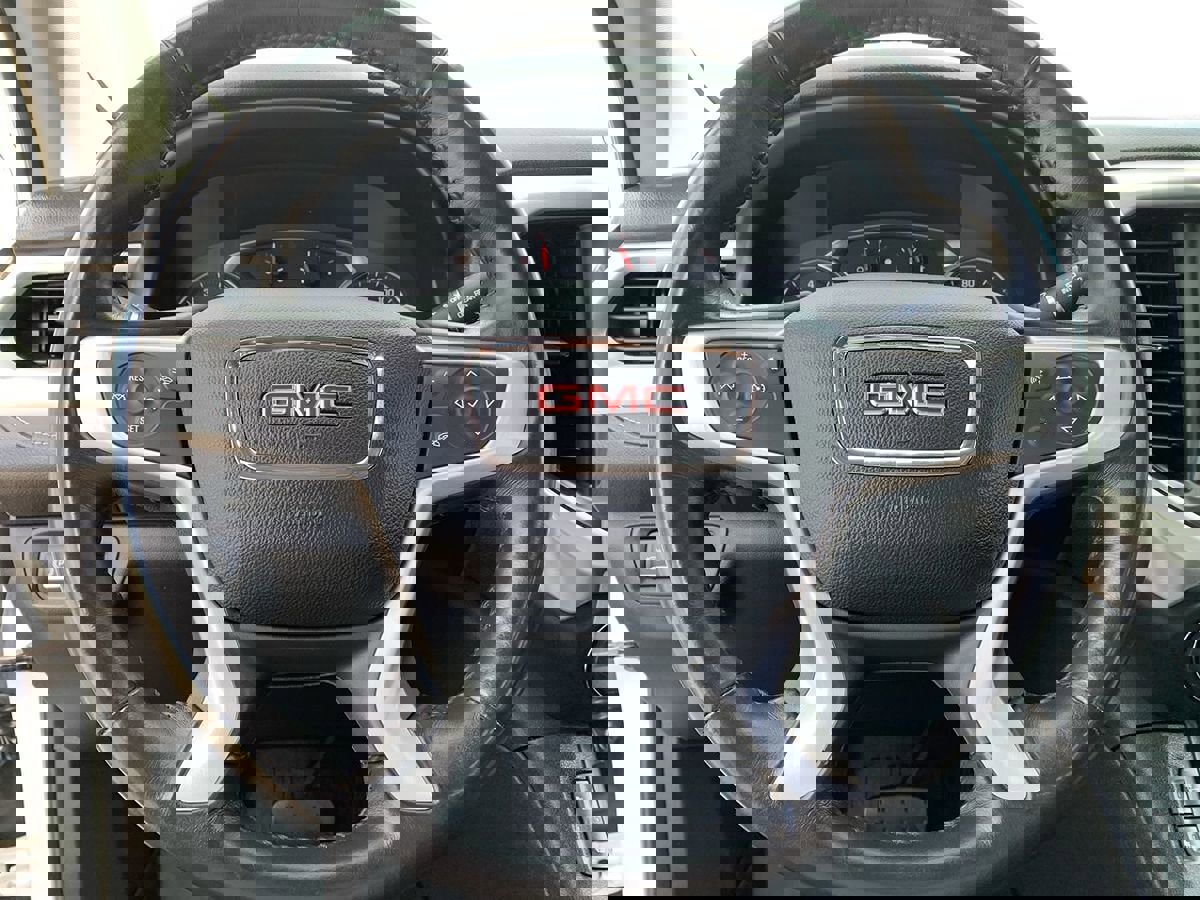 Used 2018 GMC Acadia SLT image 15