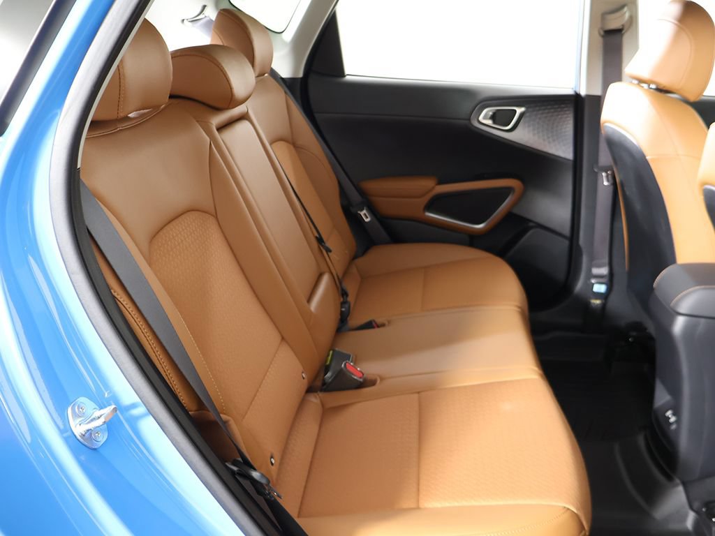 Used 2025 Kia Soul EX FWD image 35