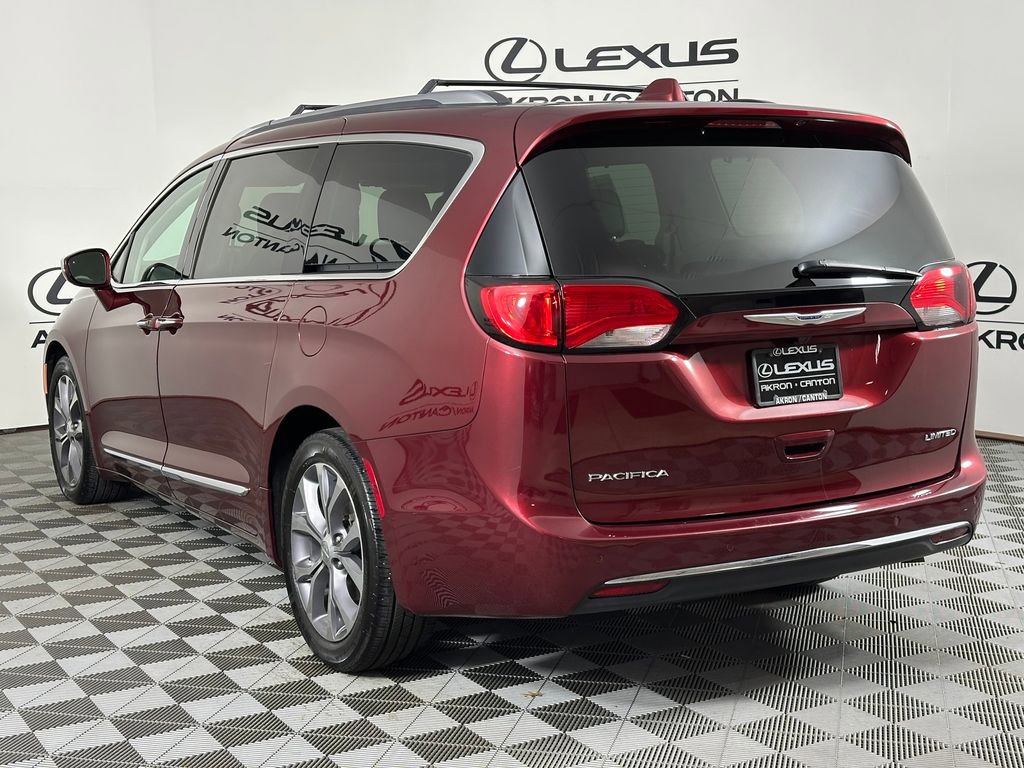 Used 2019 Chrysler Pacifica Limited w/ Tire & Wheel Group image 8