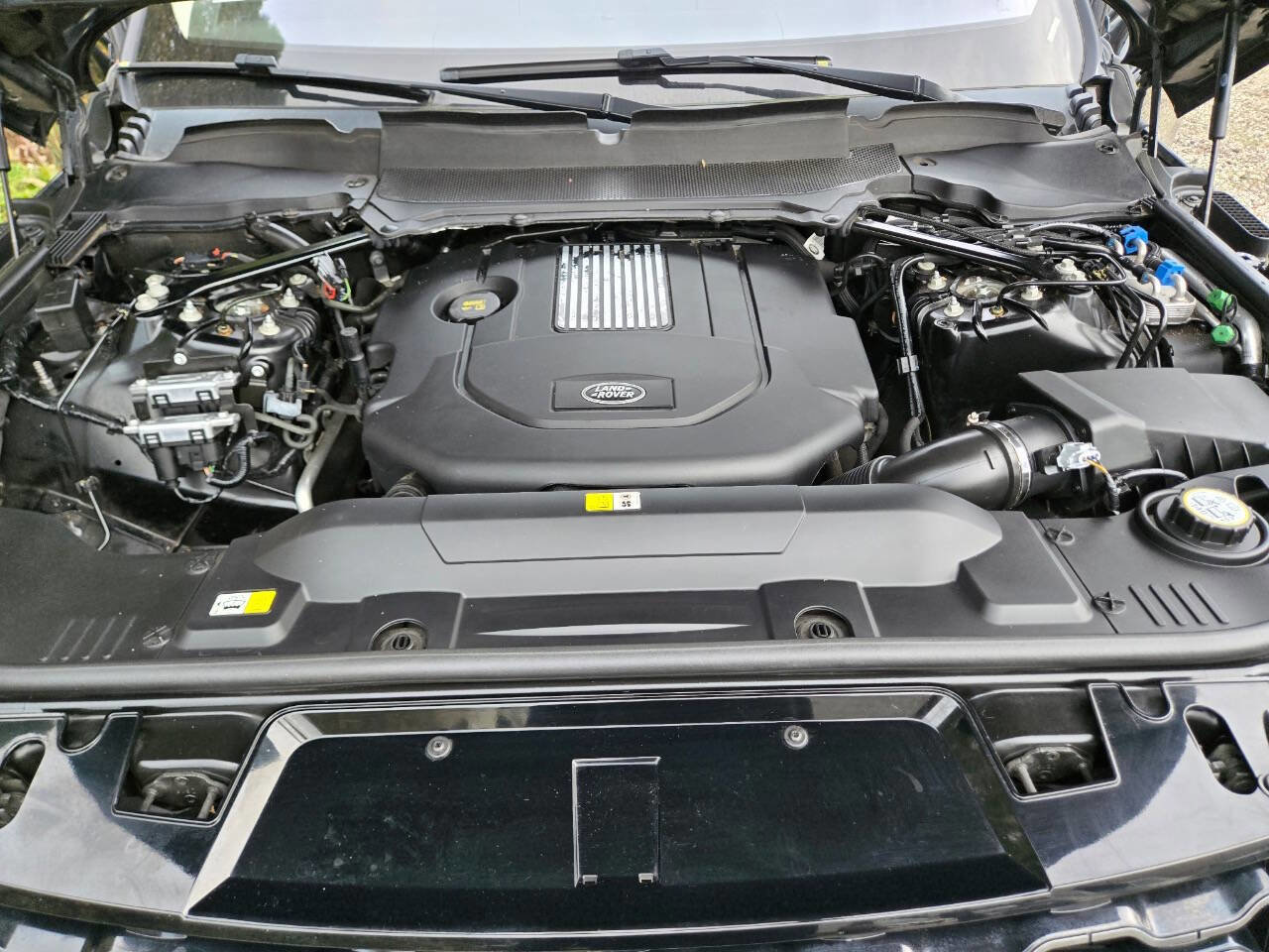 Used 2018 Land Rover Range Rover Sport HSE image 18