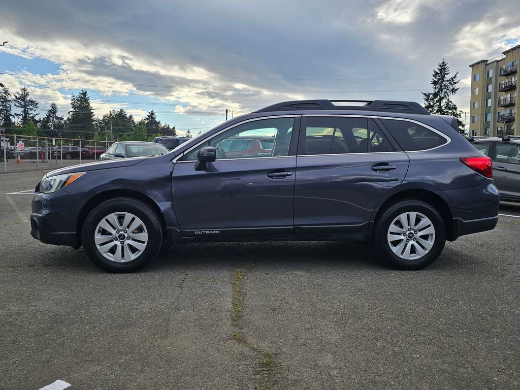 Used 2015 Subaru Outback 2.5i Premium AWD/4WD image 4