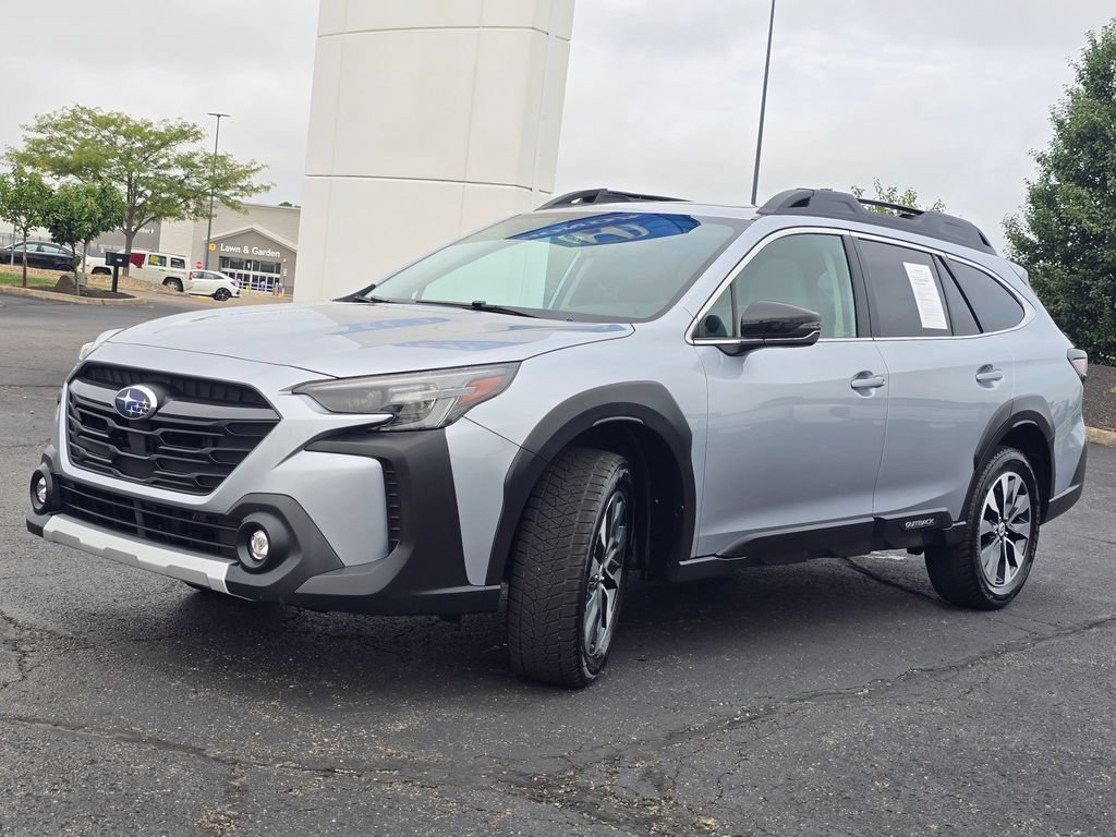 Used 2023 Subaru Outback Limited AWD/4WD image 4
