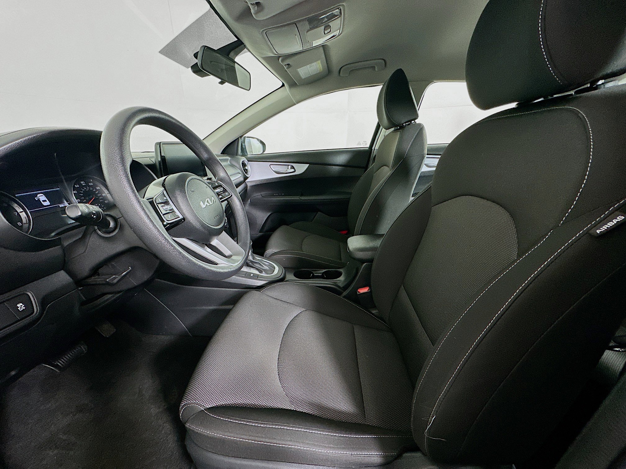 Used 2024 Kia Forte LXS image 13