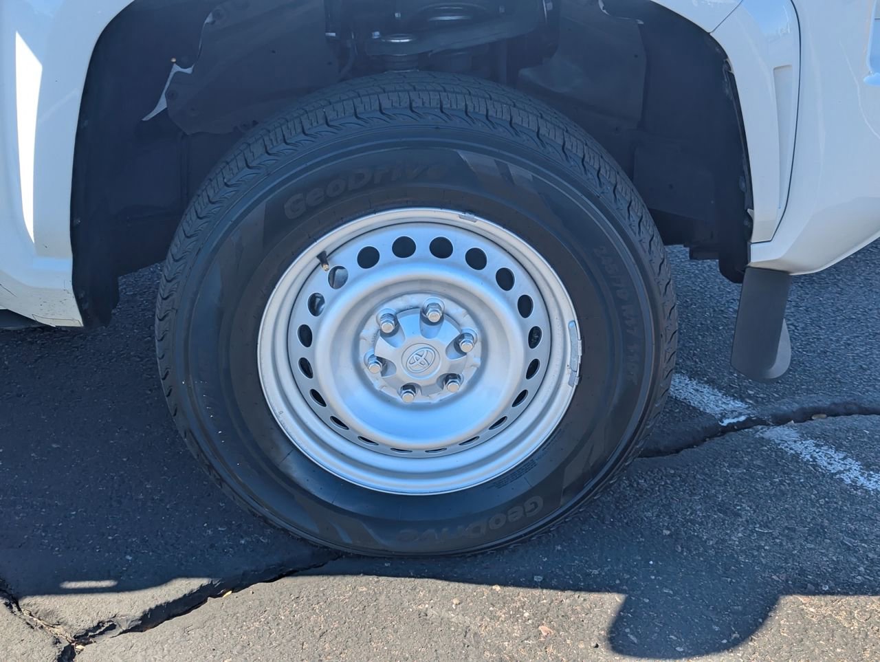 Used 2024 Toyota Tacoma SR image 10