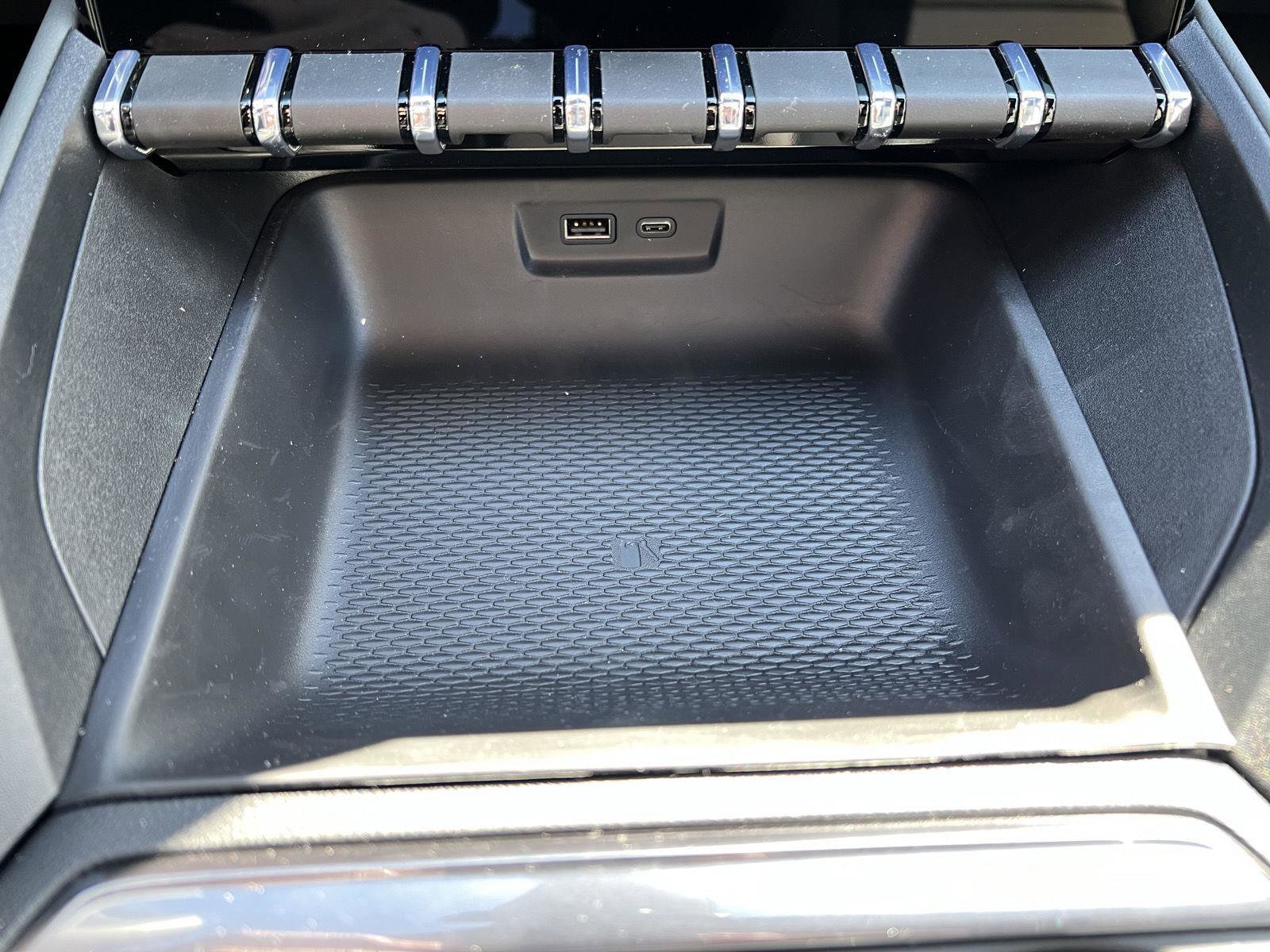 New 2026 GMC Terrain AT4 w/ Technology Package II AWD/4WD image 32