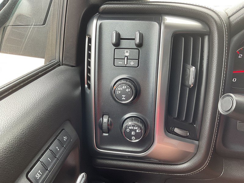 Used 2015 GMC Sierra 1500 Denali AWD/4WD image 21