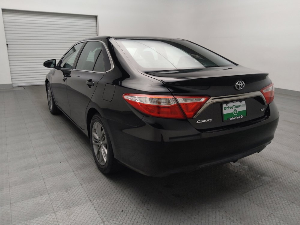 Used 2016 Toyota Camry SE image 5