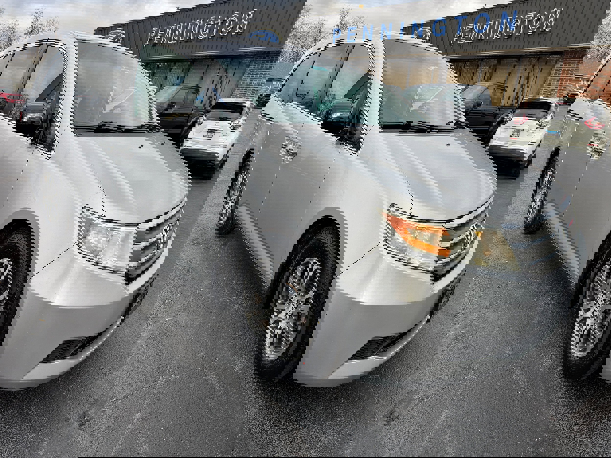 Used 2012 Honda Odyssey EX image 9