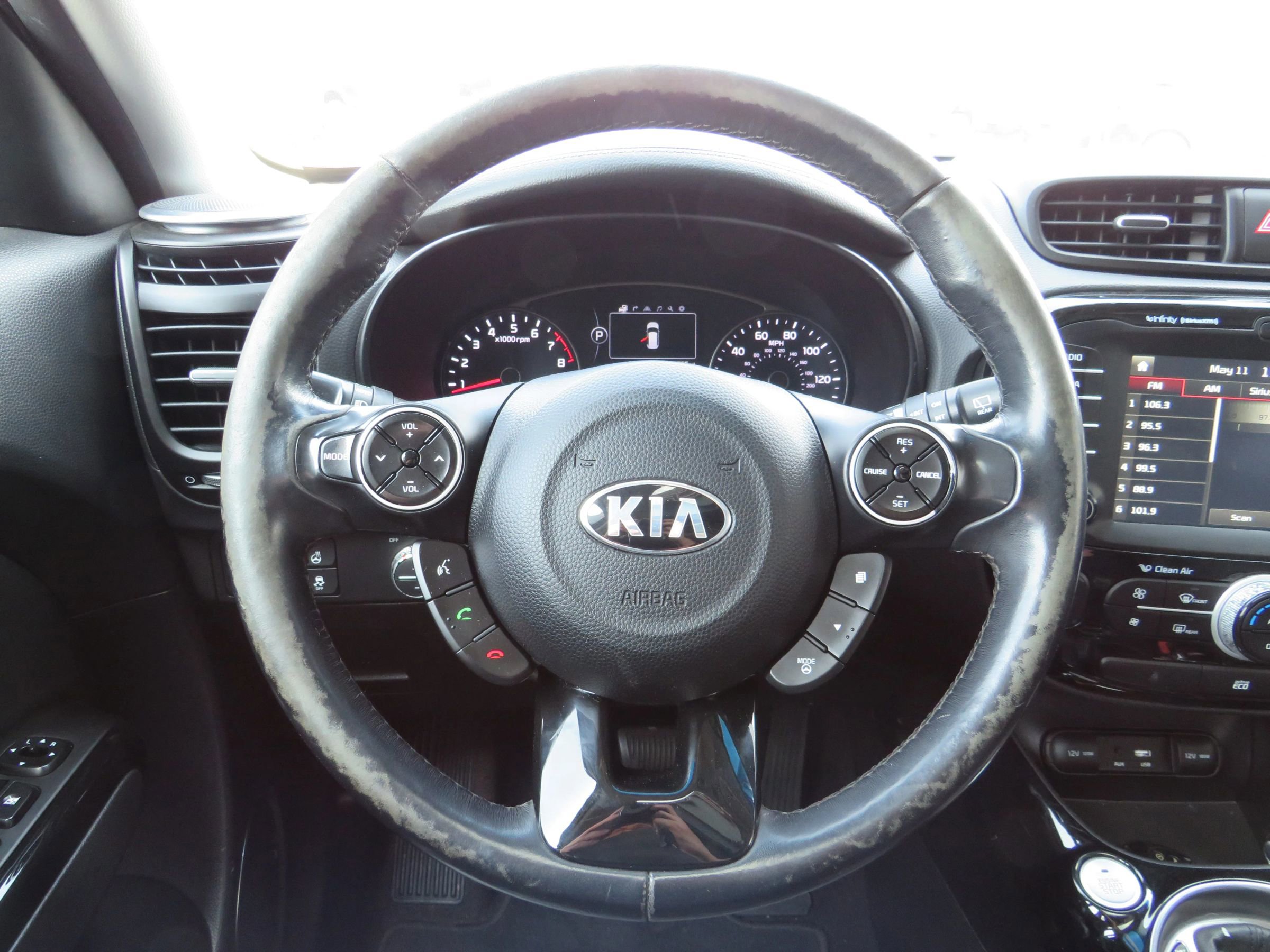 Used 2016 Kia Soul ! w/ Premium Package FWD image 13