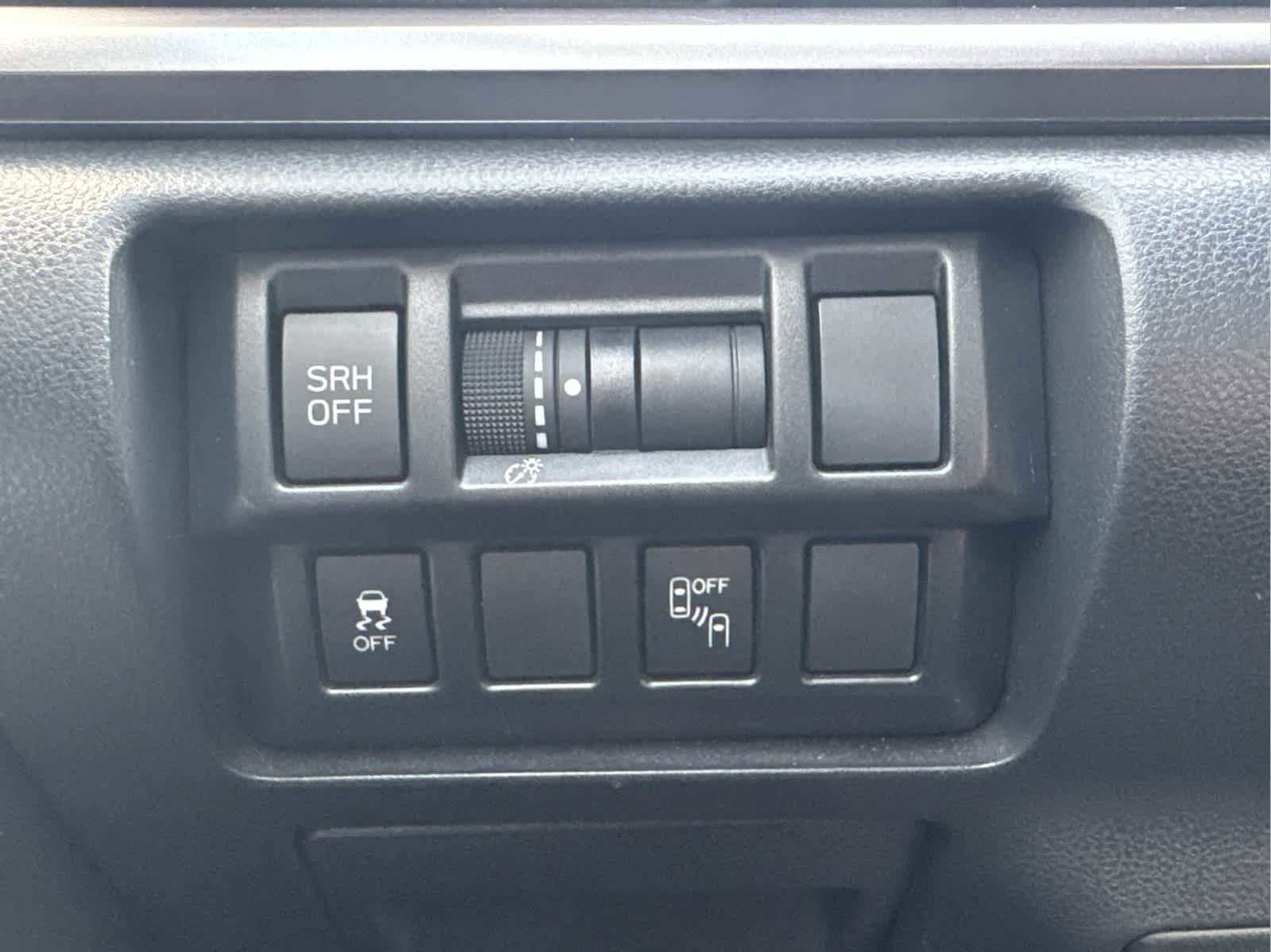 Used 2019 Subaru Crosstrek 2.0i Limited w/ Moonroof Package w/Navigation image 21